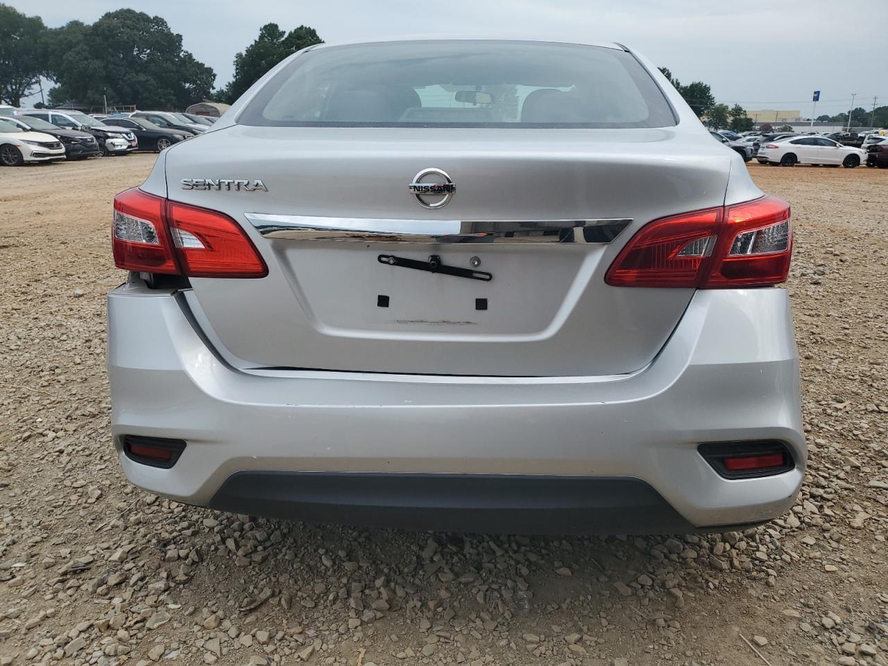 2017 Nissan Sentra S - Image 6