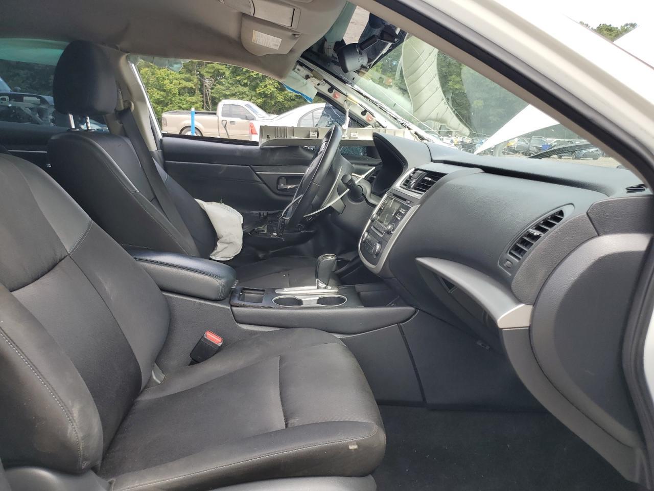 2017 Nissan Altima 2.5 - Image 7