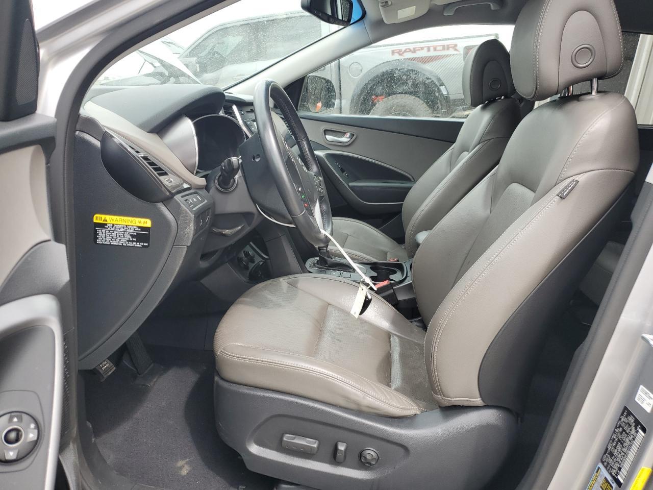 2016 Hyundai Santa Fe Se - Image 7