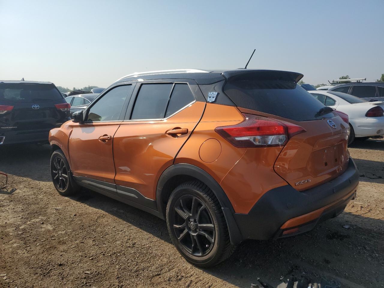 2020 Nissan Kicks Sr - Фото 2