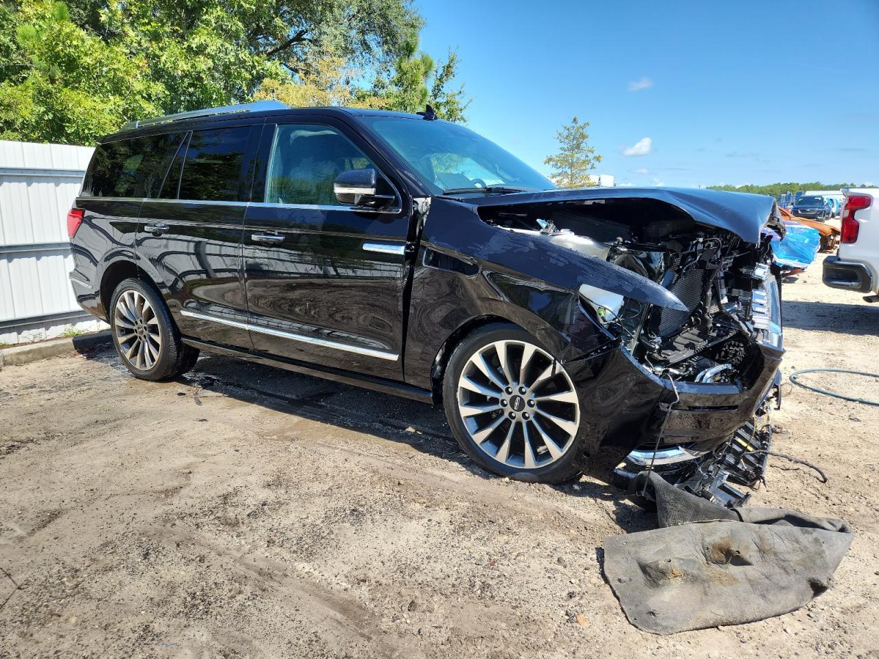 2020 Lincoln Navigator Reserve - Фото 4