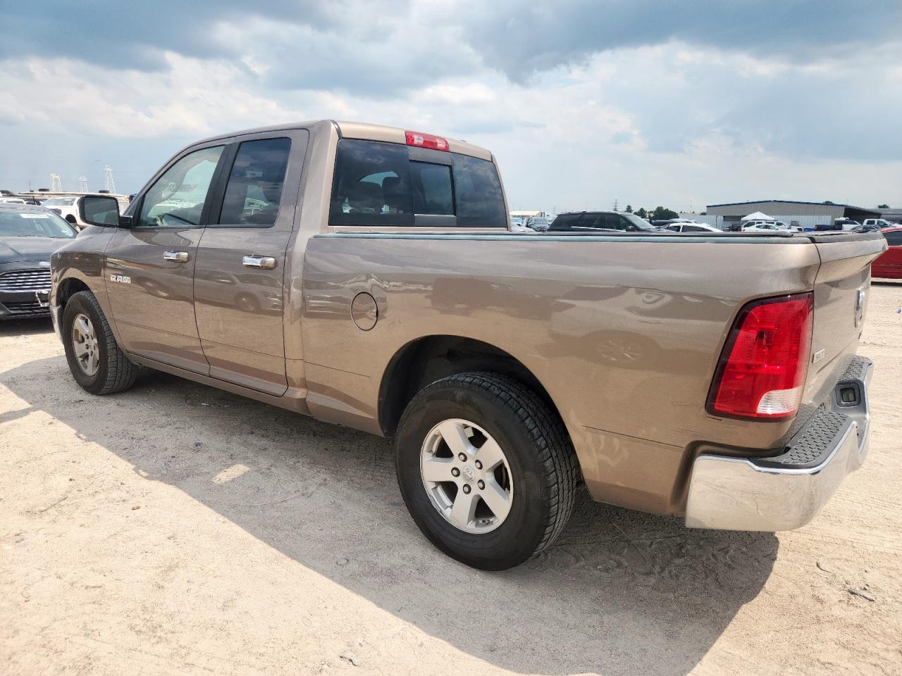 2009 Dodge Ram 1500 - Фото 2