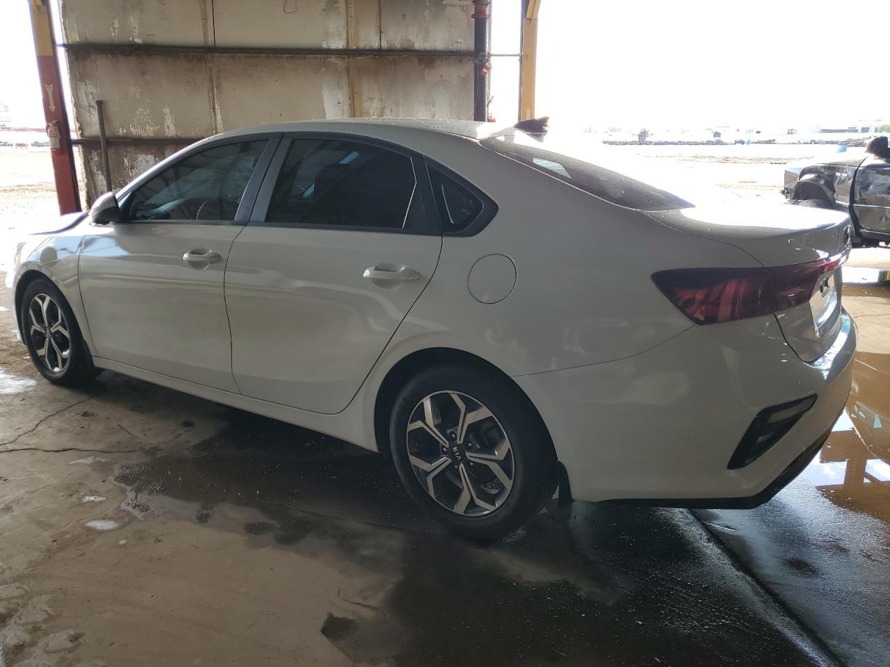 2021 Kia Forte Fe - Image 2
