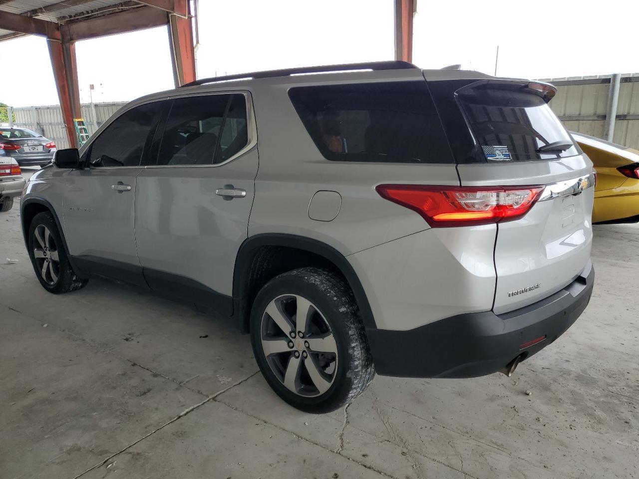 2020 Chevrolet Traverse Lt - Image 2