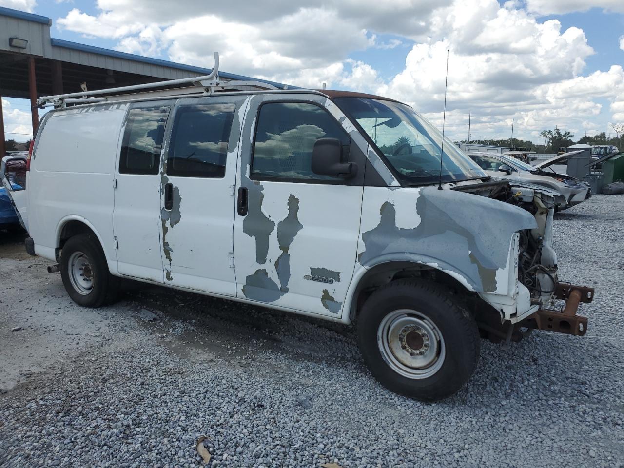 2006 Chevrolet Express G2500 - Image 4