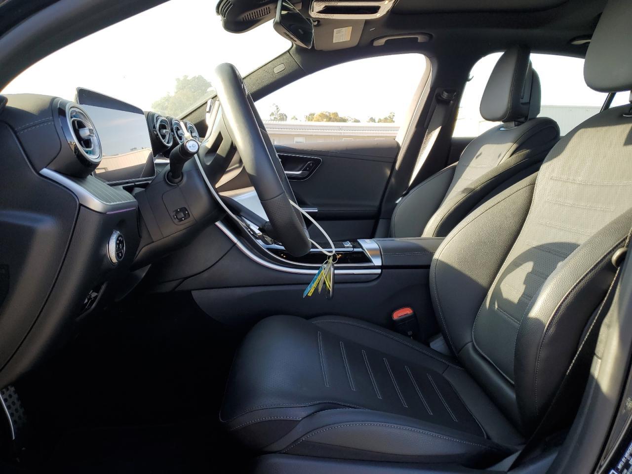 2025 Mercedes-Benz C 300 - Image 7