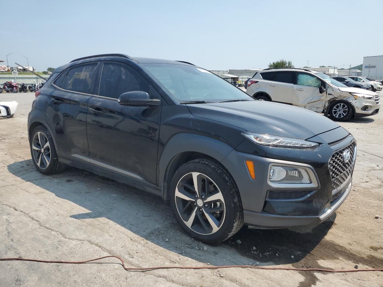 2021 Hyundai Kona Limited - Фото 4