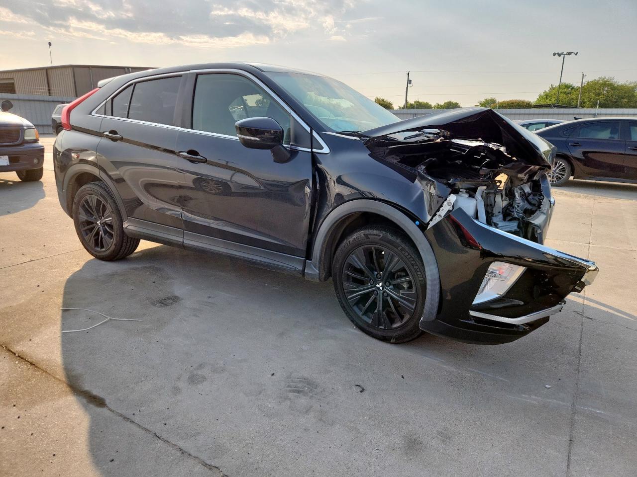 2018 Mitsubishi Eclipse Cross Le - Фото 4