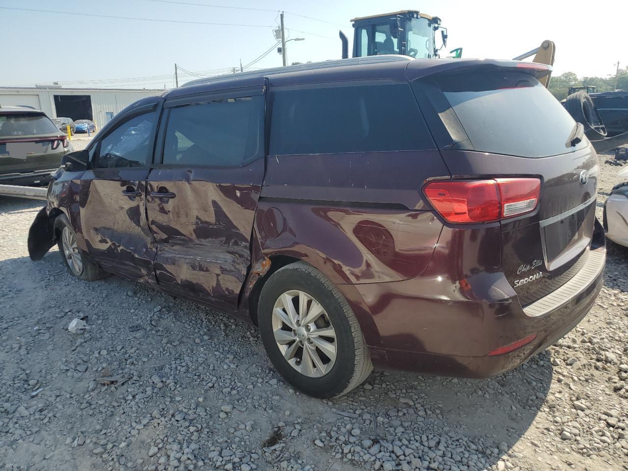 2015 Kia Sedona Lx - Image 2