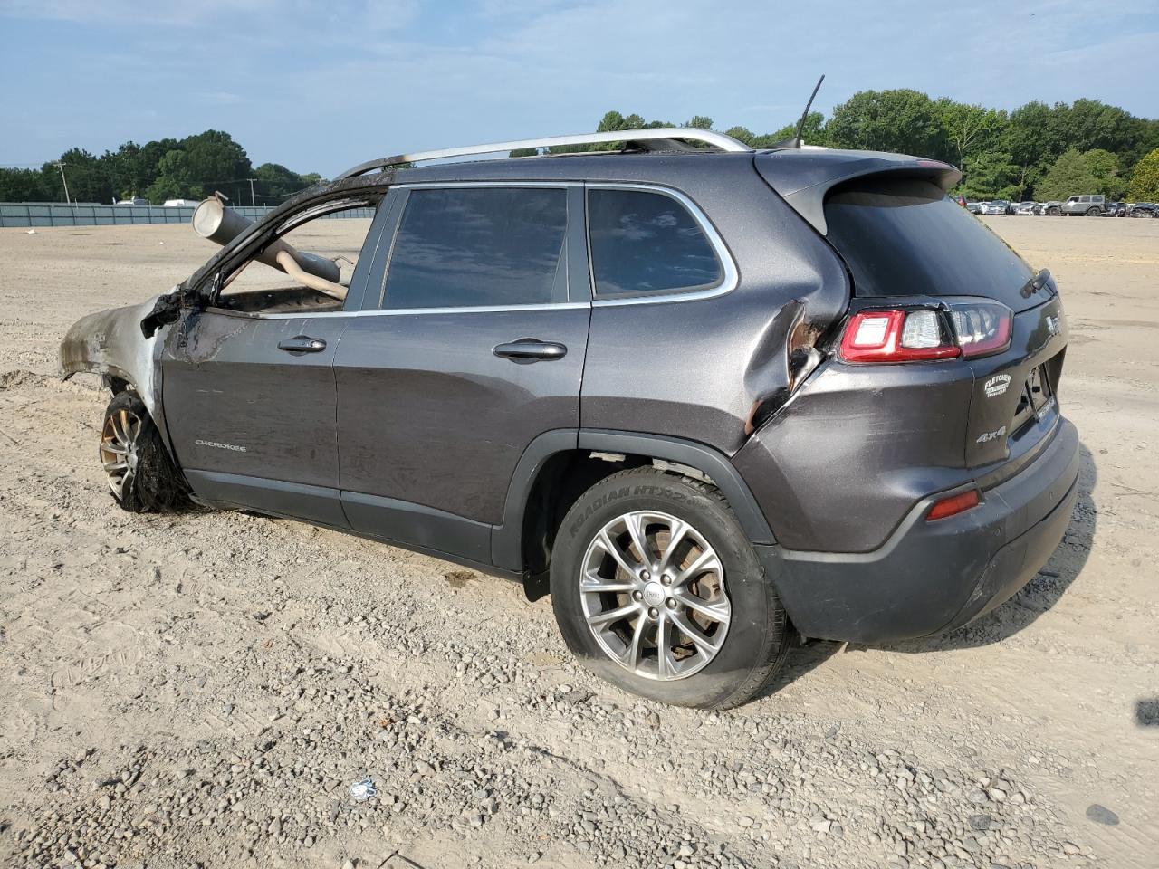 2020 Jeep Cherokee Latitude Plus - Фото 2