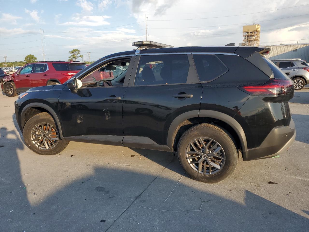 2023 Nissan Rogue S - Фото 2