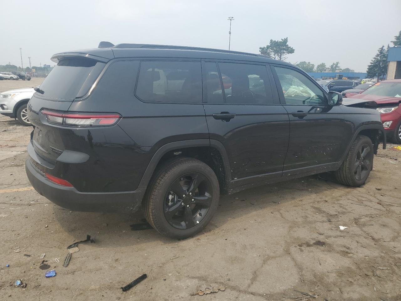 2025 Jeep Grand Cherokee L Limited - Image 3