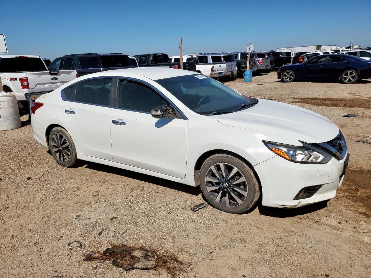 2018 Nissan Altima 2.5 - Image 4