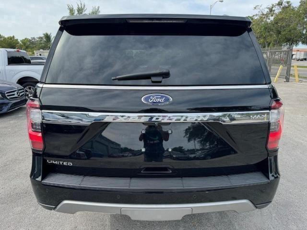 2019 Ford Expedition Max Limited - Image 6
