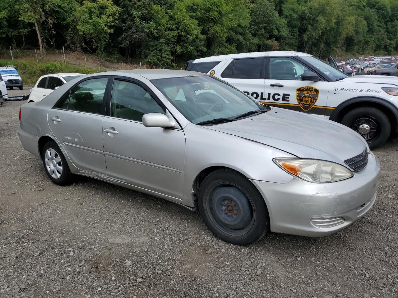 2002 Toyota Camry Le - Image 4
