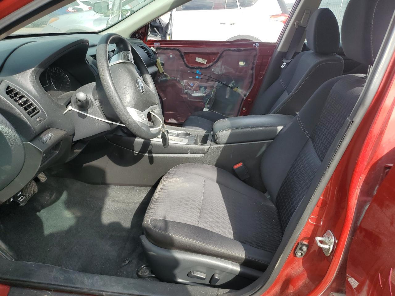 2018 Niss Altima 2.5 - Image 7