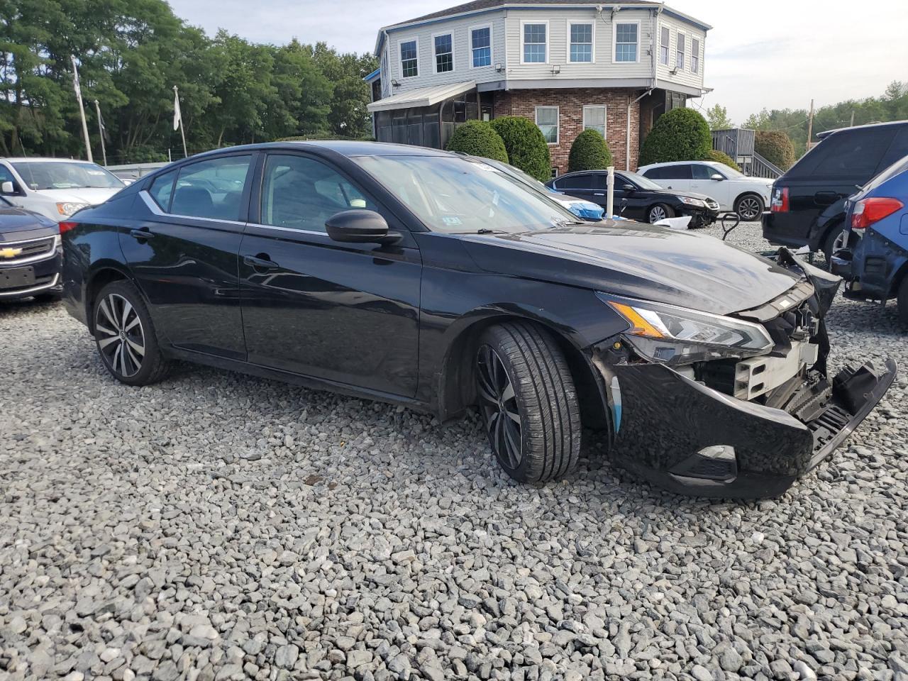 2020 Nissan Altima Sr - Фото 4
