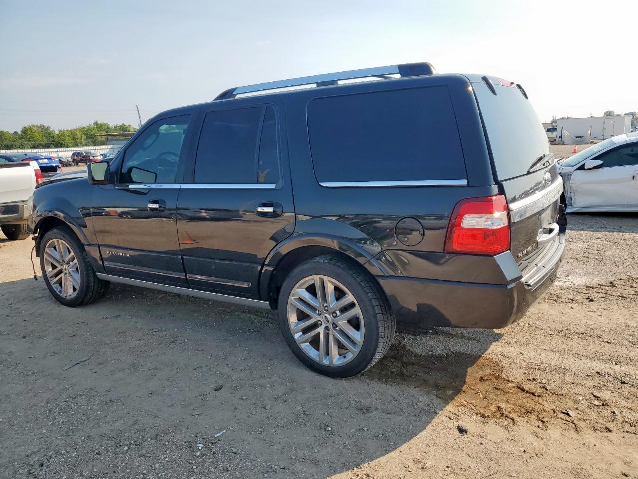 2015 Ford Expedition Platinum - Фото 2