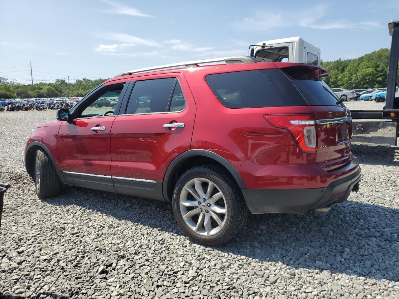 2014 Ford Explorer Xlt - Фото 2