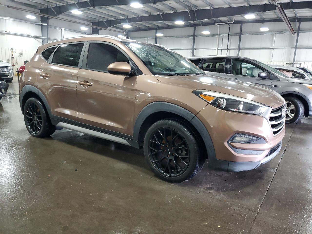 2017 Hyundai Tucson - Image 4