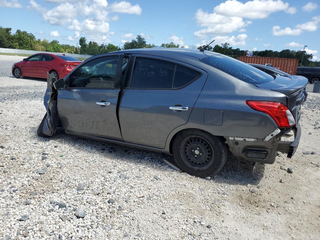 2019 Nissan Versa S - Image 2