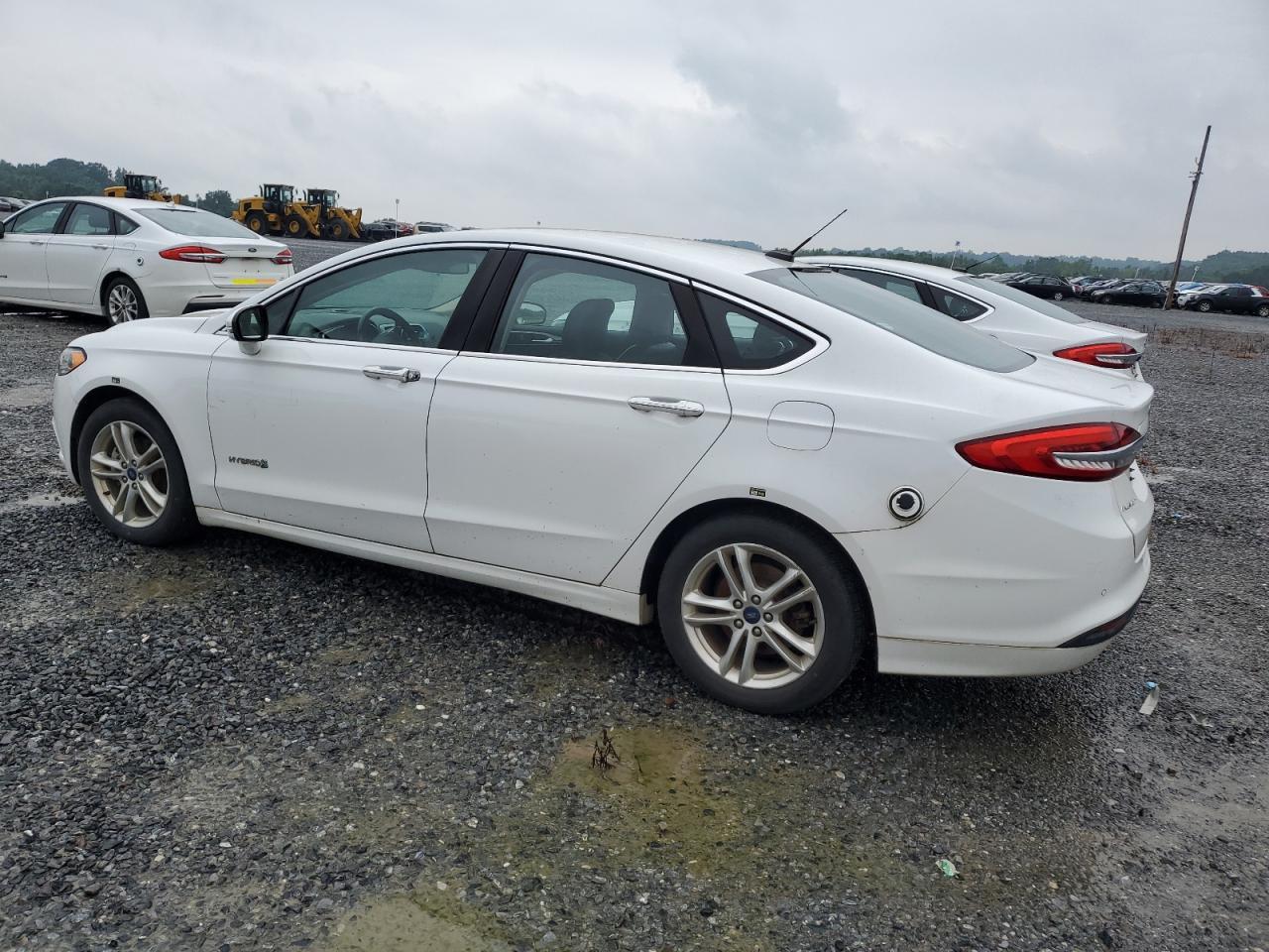 2018 Ford Fusion Se Hybrid - Image 2