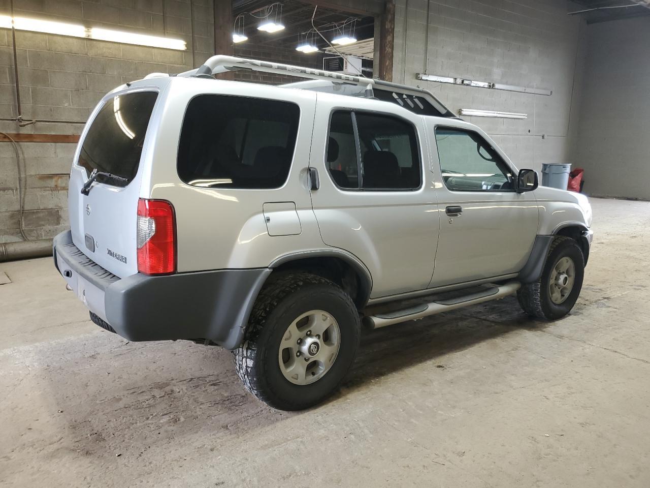 2000 Nissan Xterra Xe - Фото 3