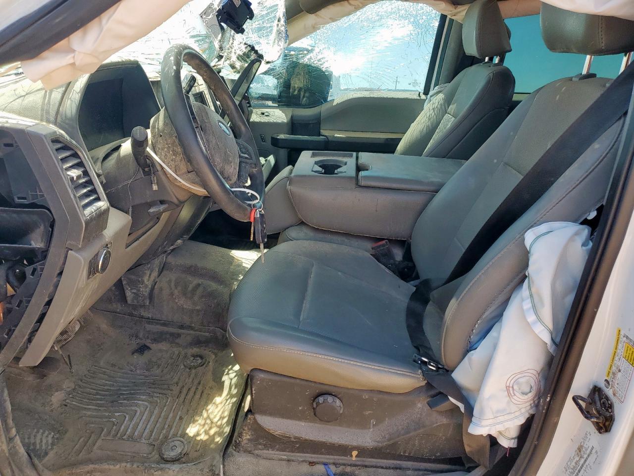 2022 Ford F250 Super Duty - Фото 7