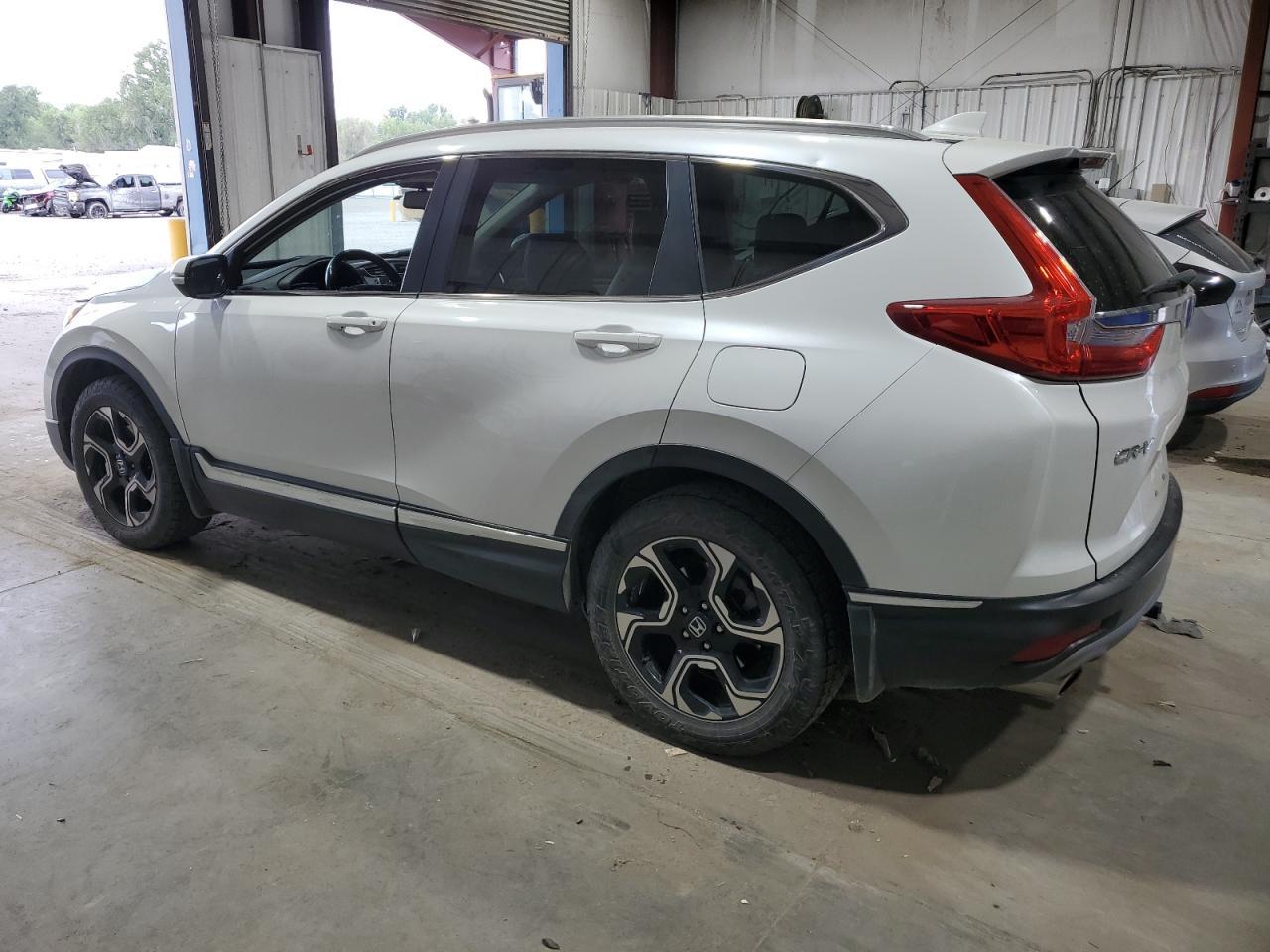2019 Honda Cr-V Touring - Image 2