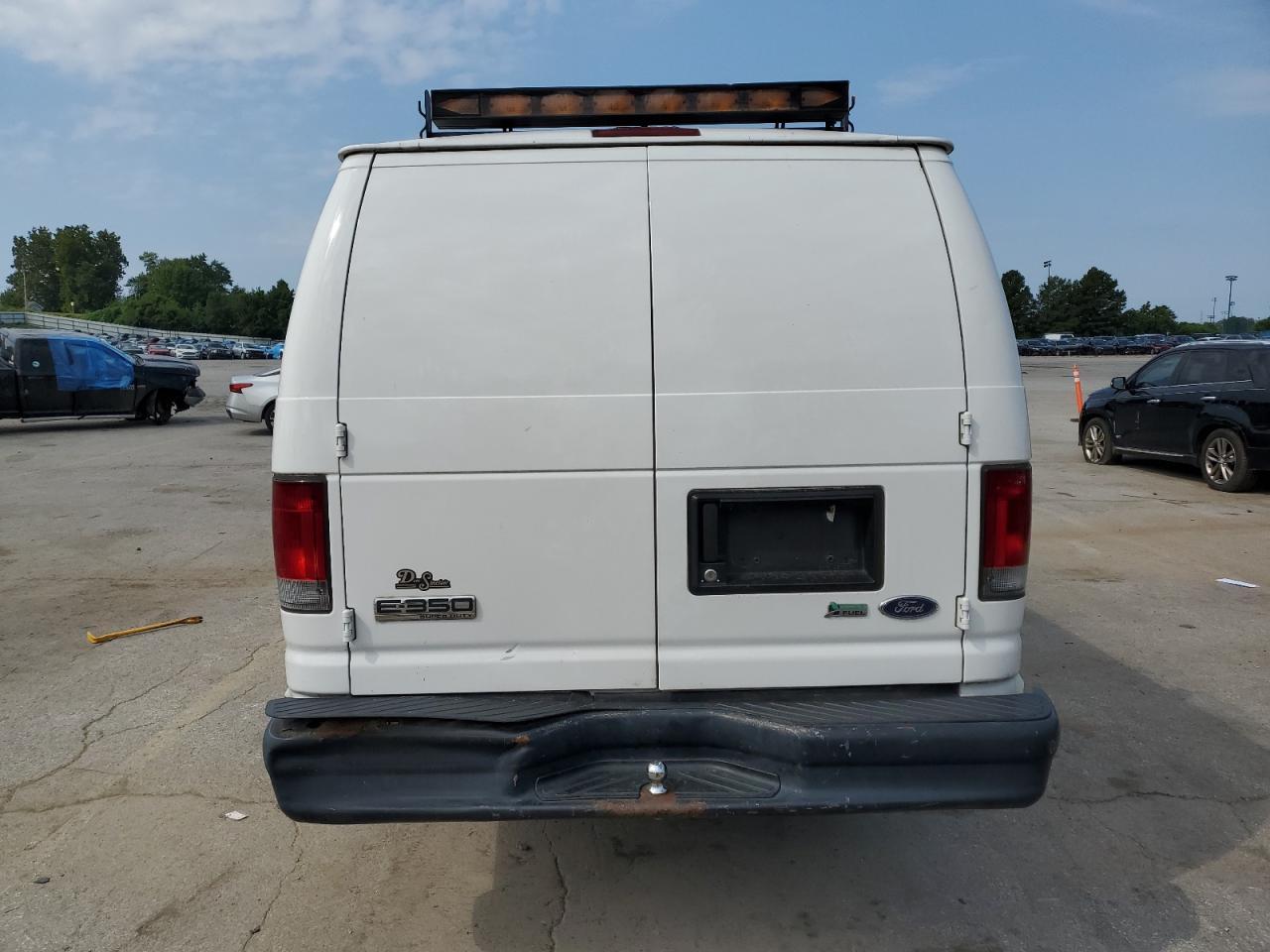 2009 Ford Econoline E350 Super Duty Van - Фото 6
