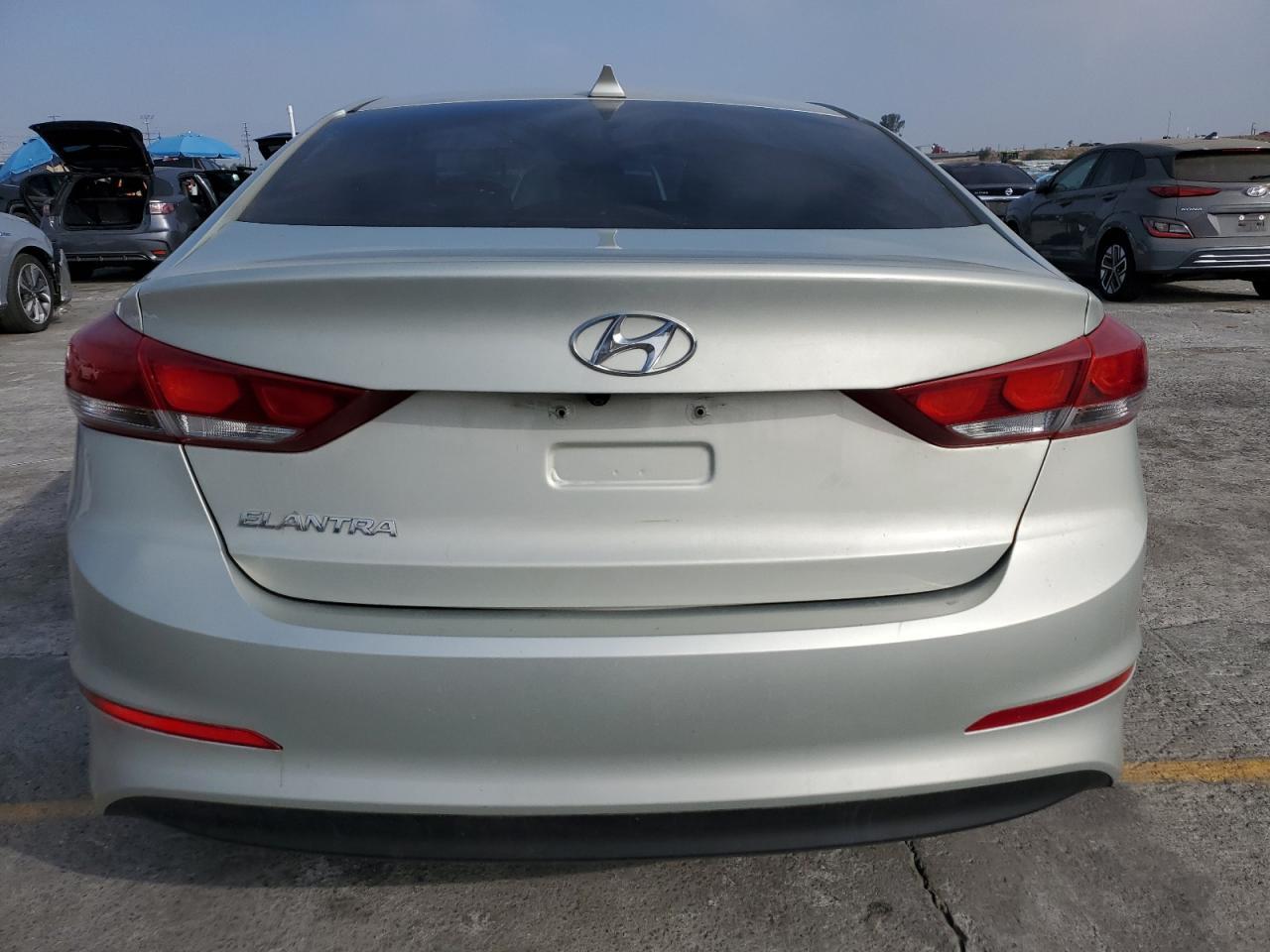 2018 Hyundai Elantra Sel - Фото 6