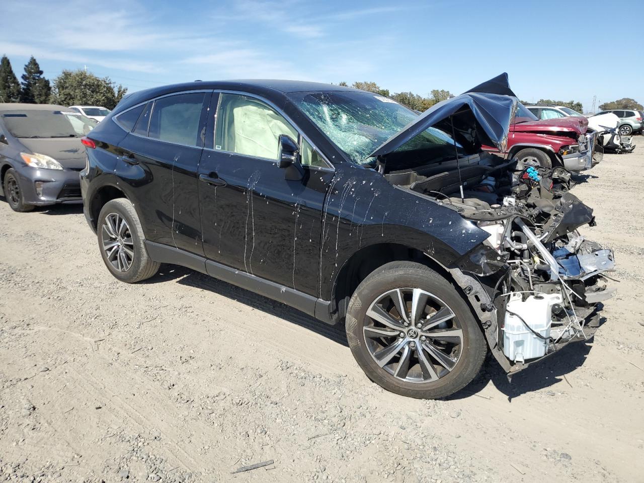 2022 Toyota Venza Le - Image 4