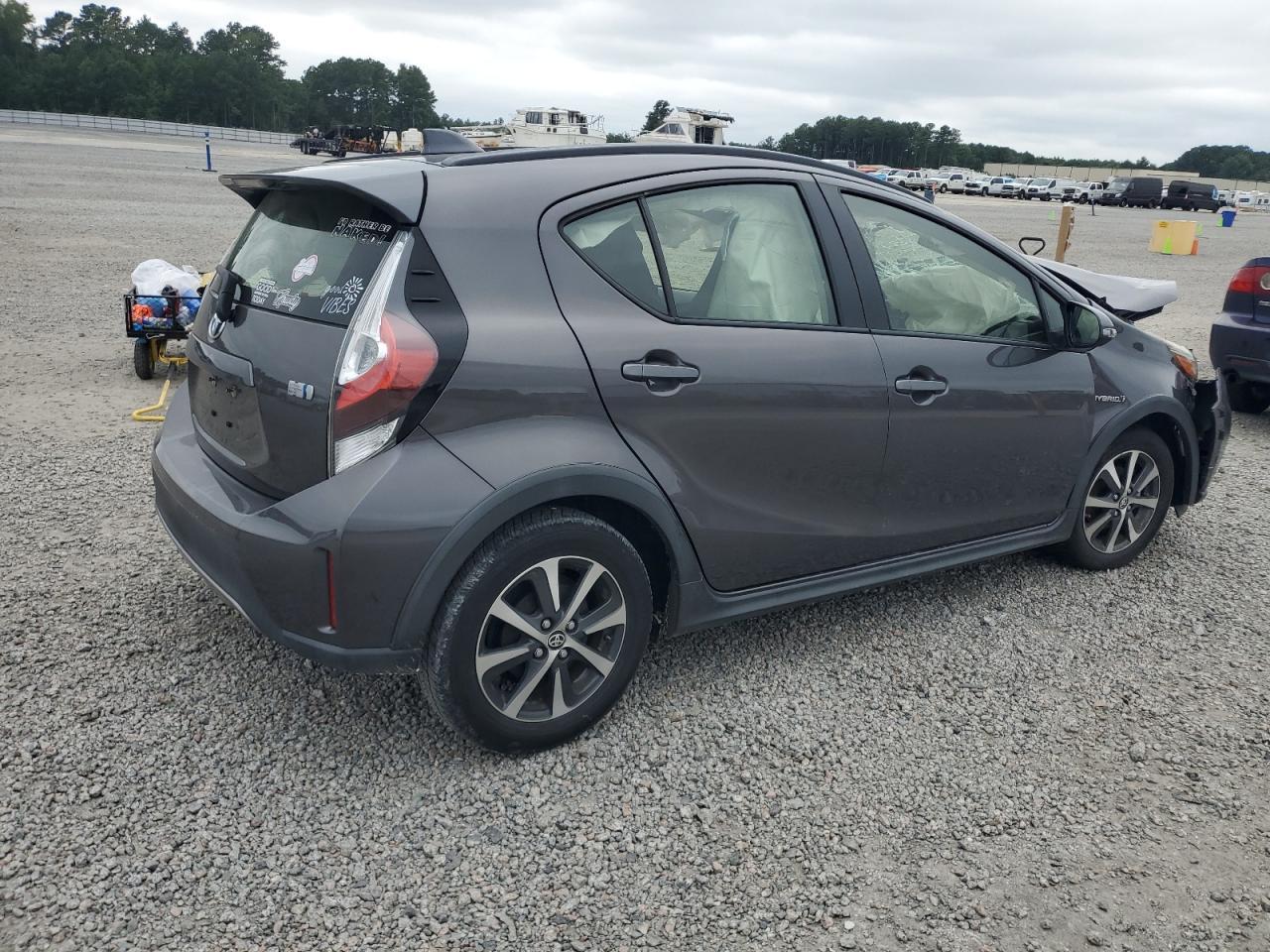 2018 Toyota Prius C - Фото 3