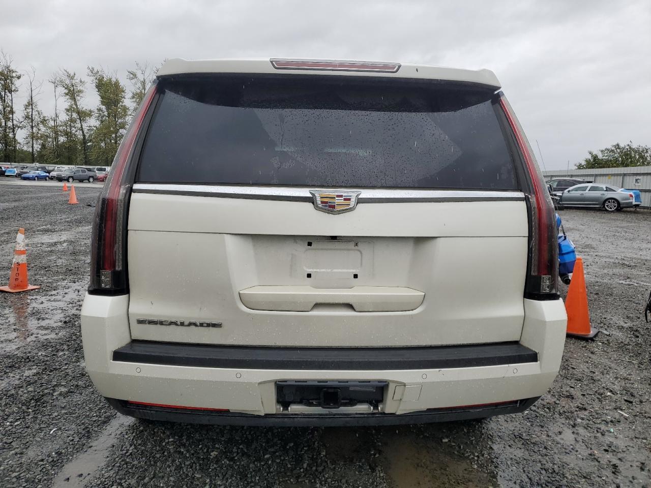 2015 Cadillac Escalade Luxury - Фото 6