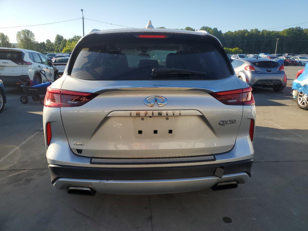 2019 Infiniti Qx50 Essential - Image 6