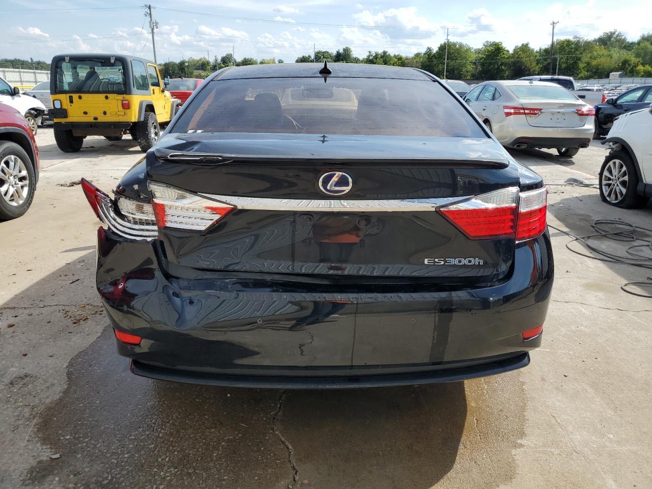 2013 Lexus Es 300H - Фото 6