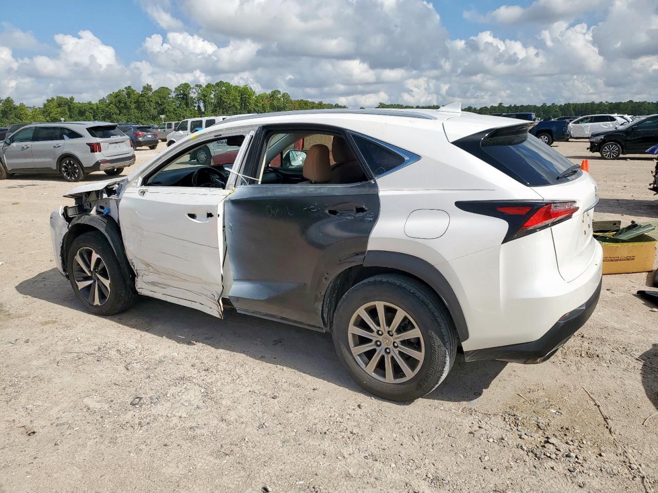 2016 Lexus Nx 200T Base - Фото 2