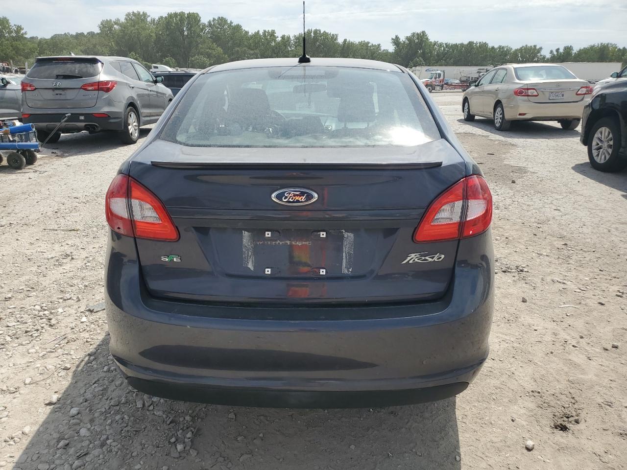 2013 Ford Fiesta Se - Image 6