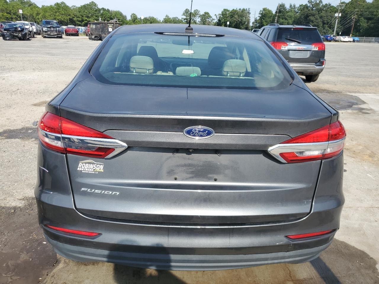 2019 Ford Fusion S - Image 6
