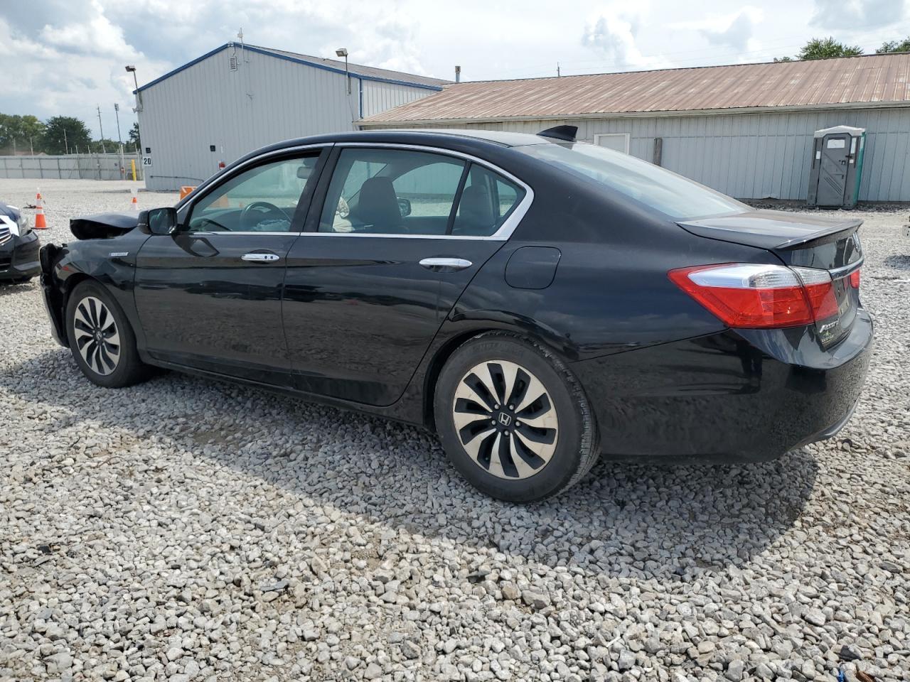 2015 Honda Accord Touring Hybrid - Image 2