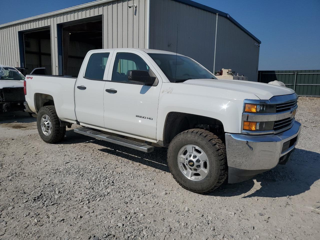 2018 Chevrolet Silverado K2500 Heavy Duty - Image 4