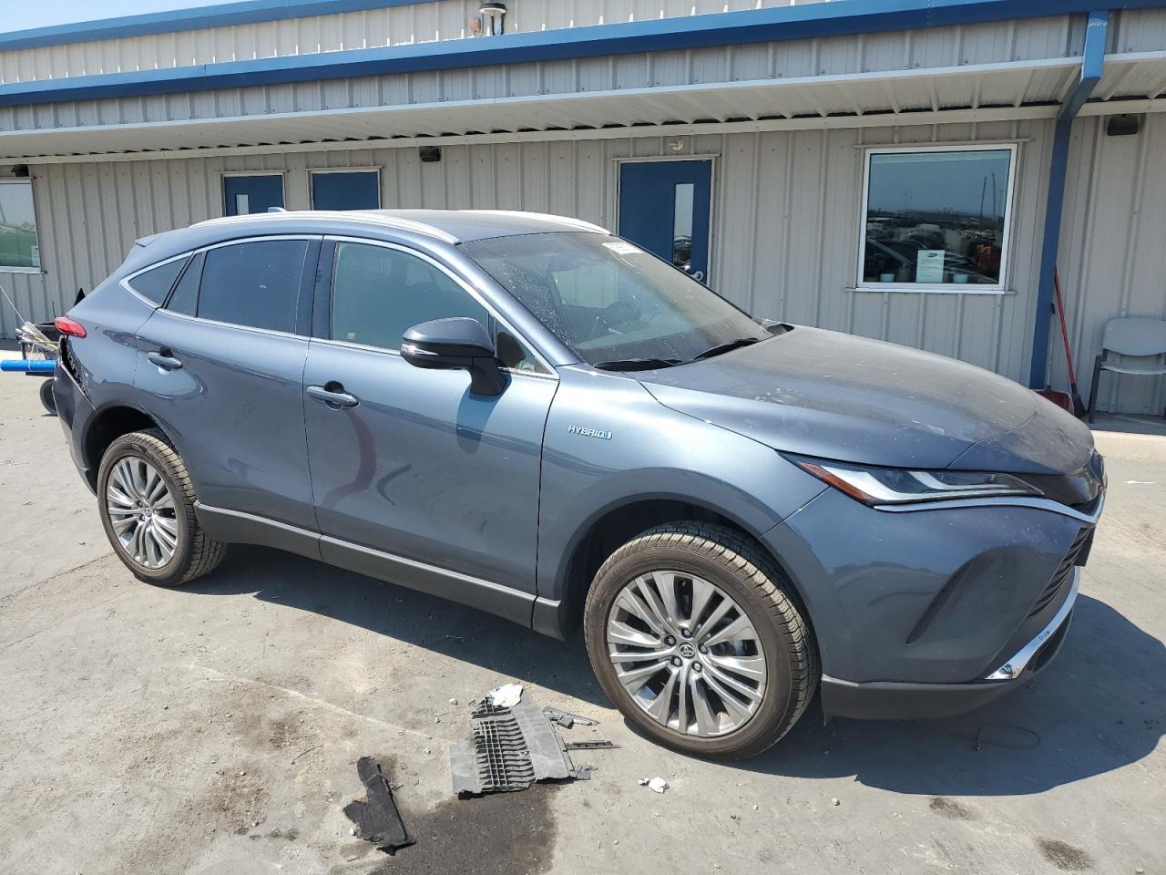 2021 Toyota Venza Le - Фото 4