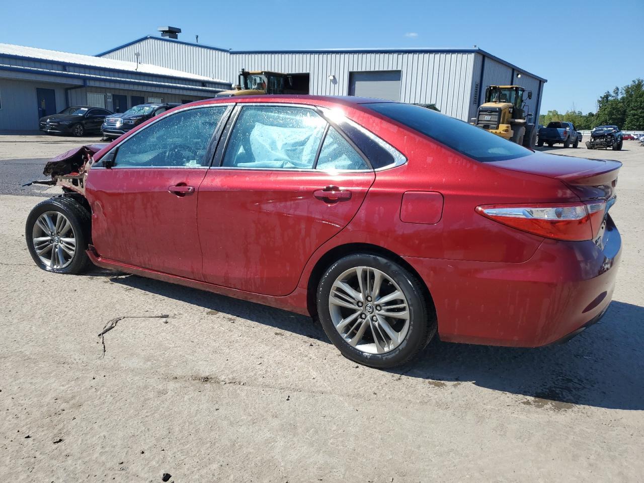 2015 Toyota Camry Le - Image 2