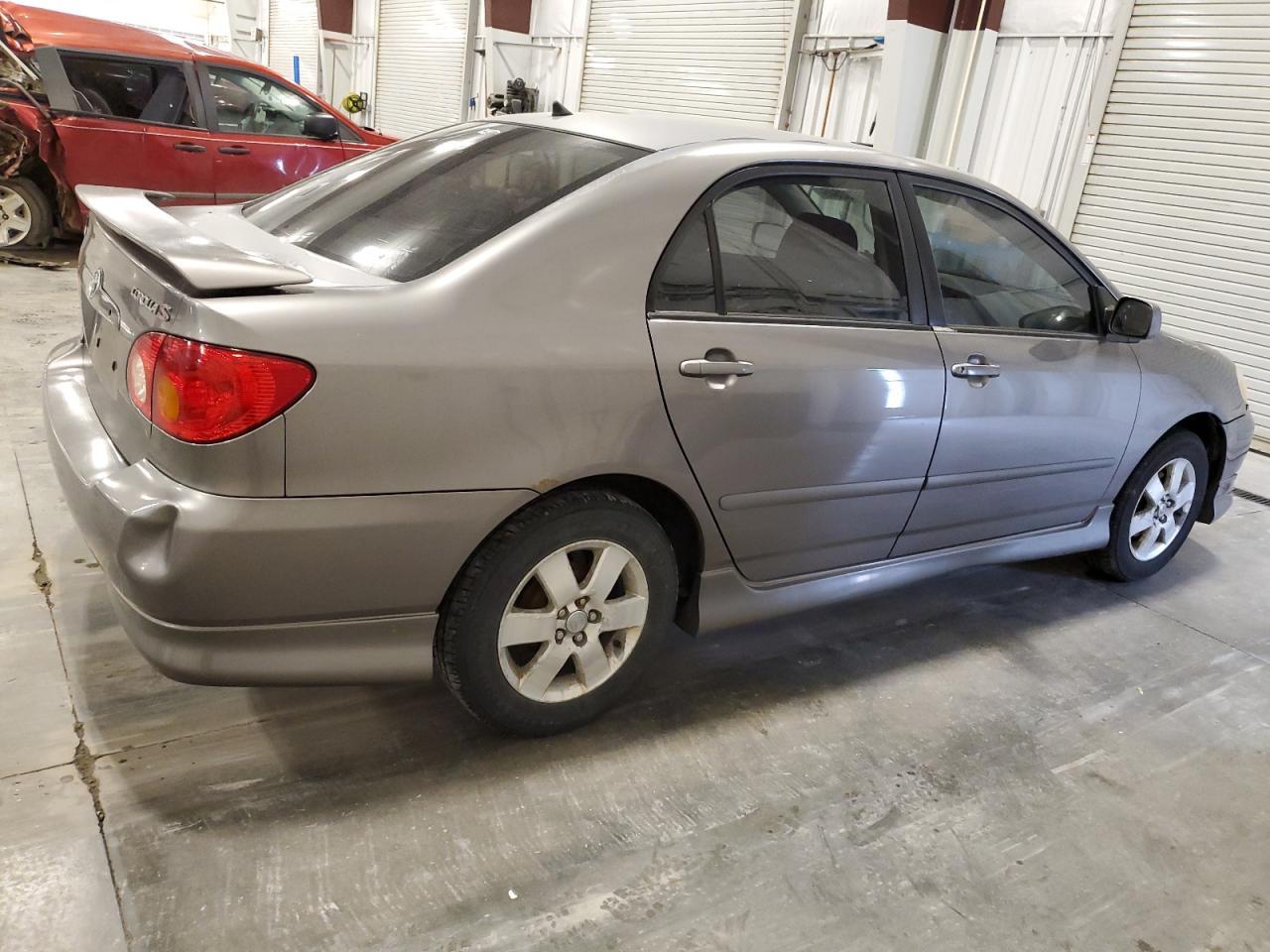 2003 Toyota Corolla Ce - Фото 3