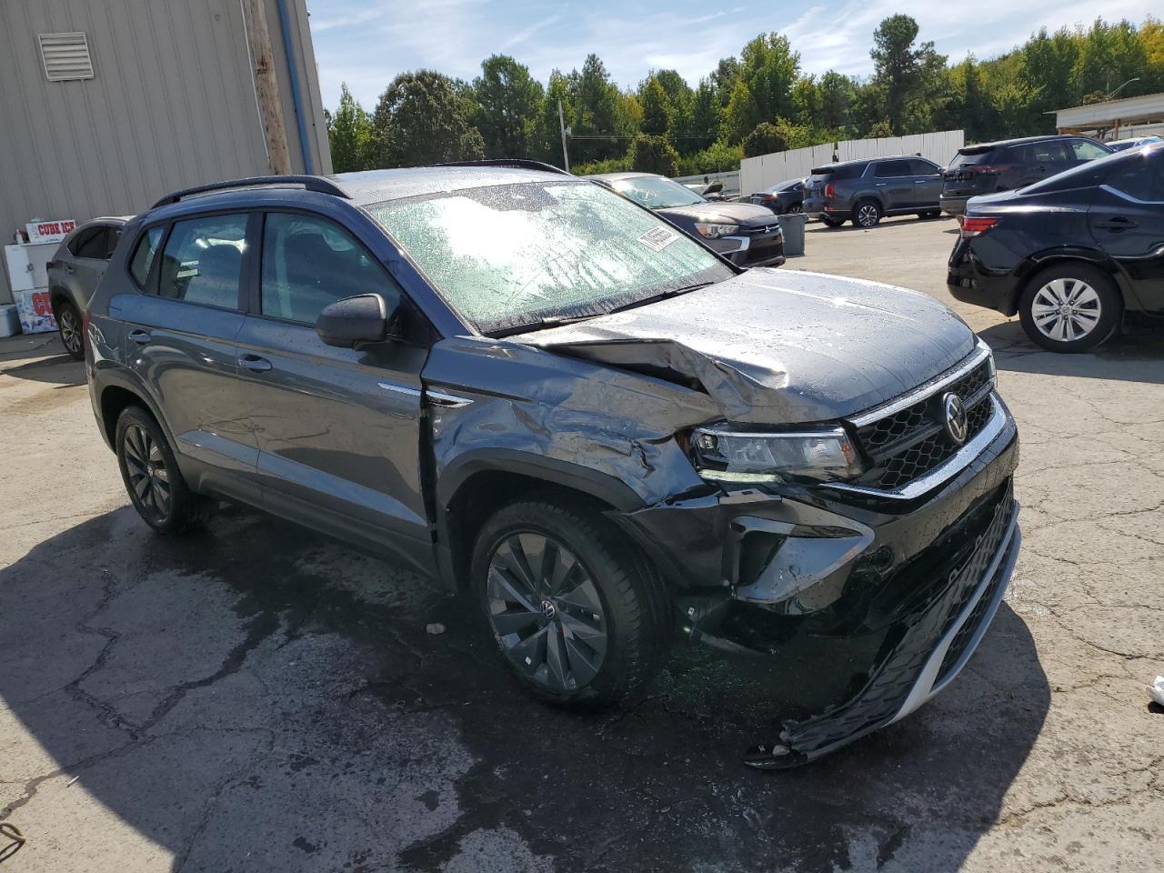 2024 Volkswagen Taos S - Фото 4