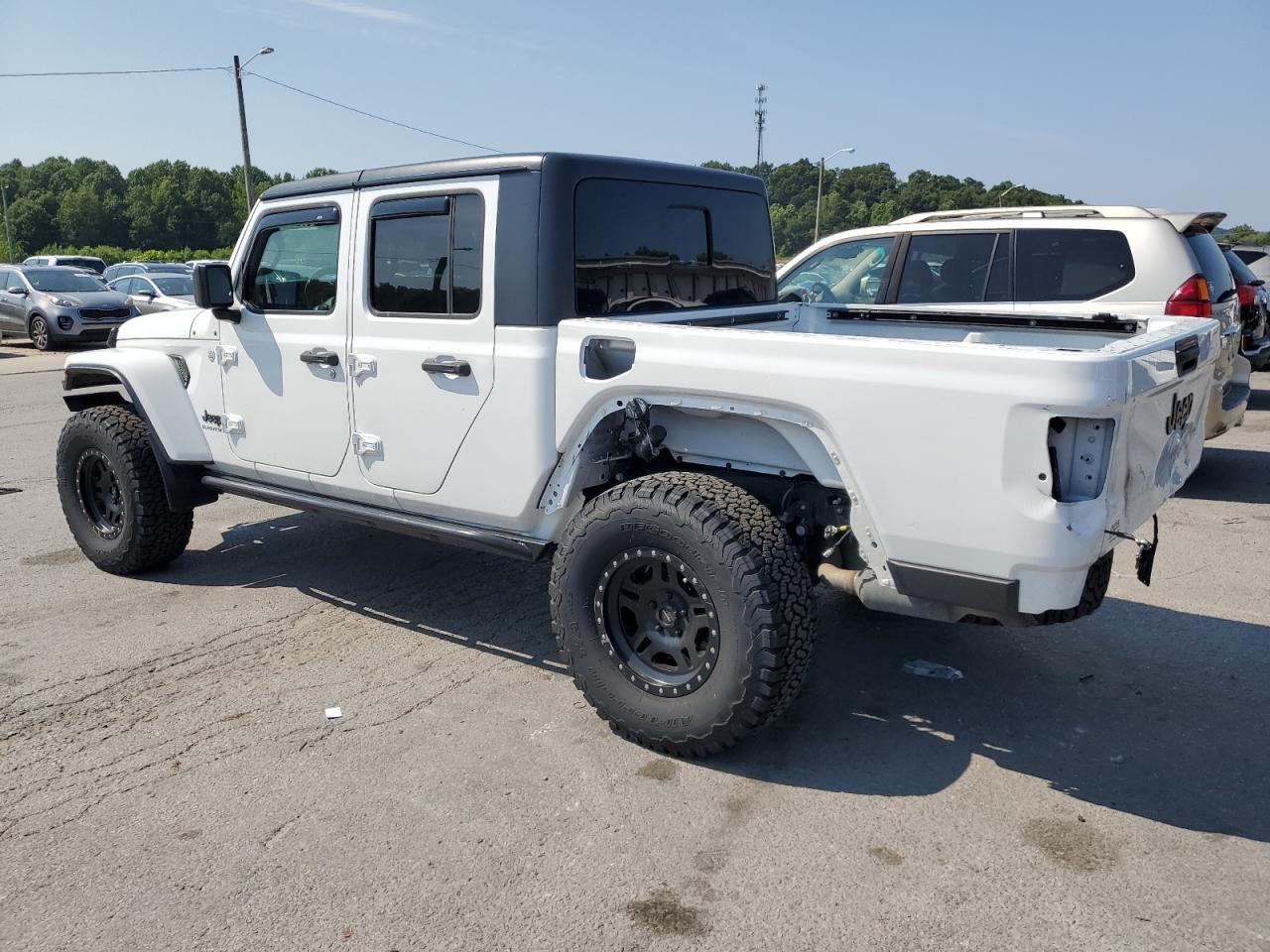 2020 Jeep Gladiator Sport - Фото 2