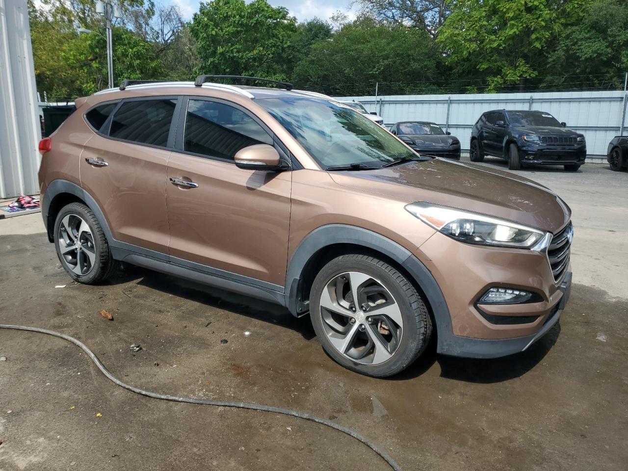 2016 Hyundai Tucson Limited - Image 4