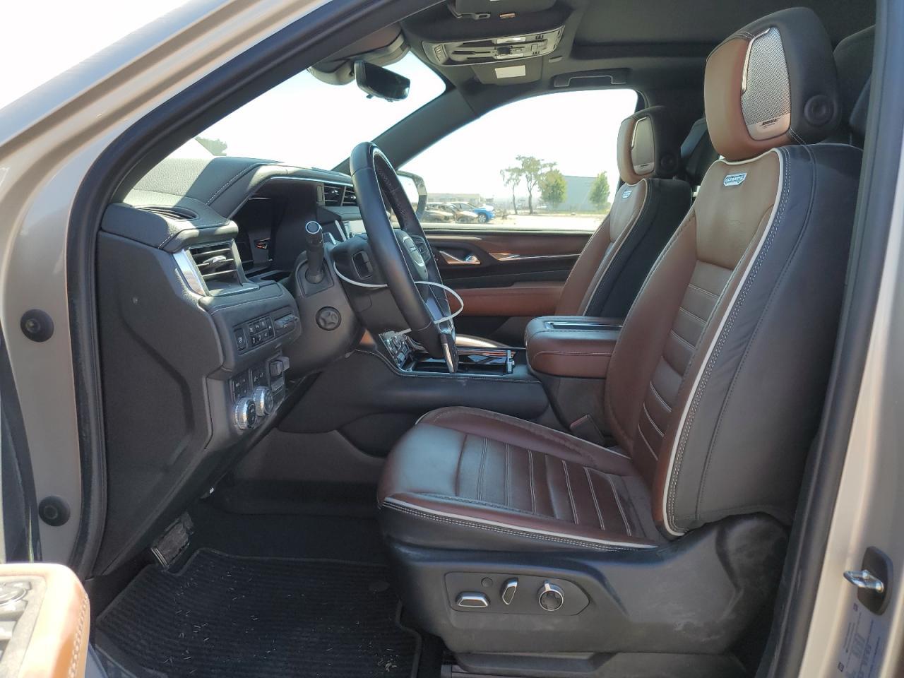 2023 GMC Yukon Denali Ultimate - Image 7