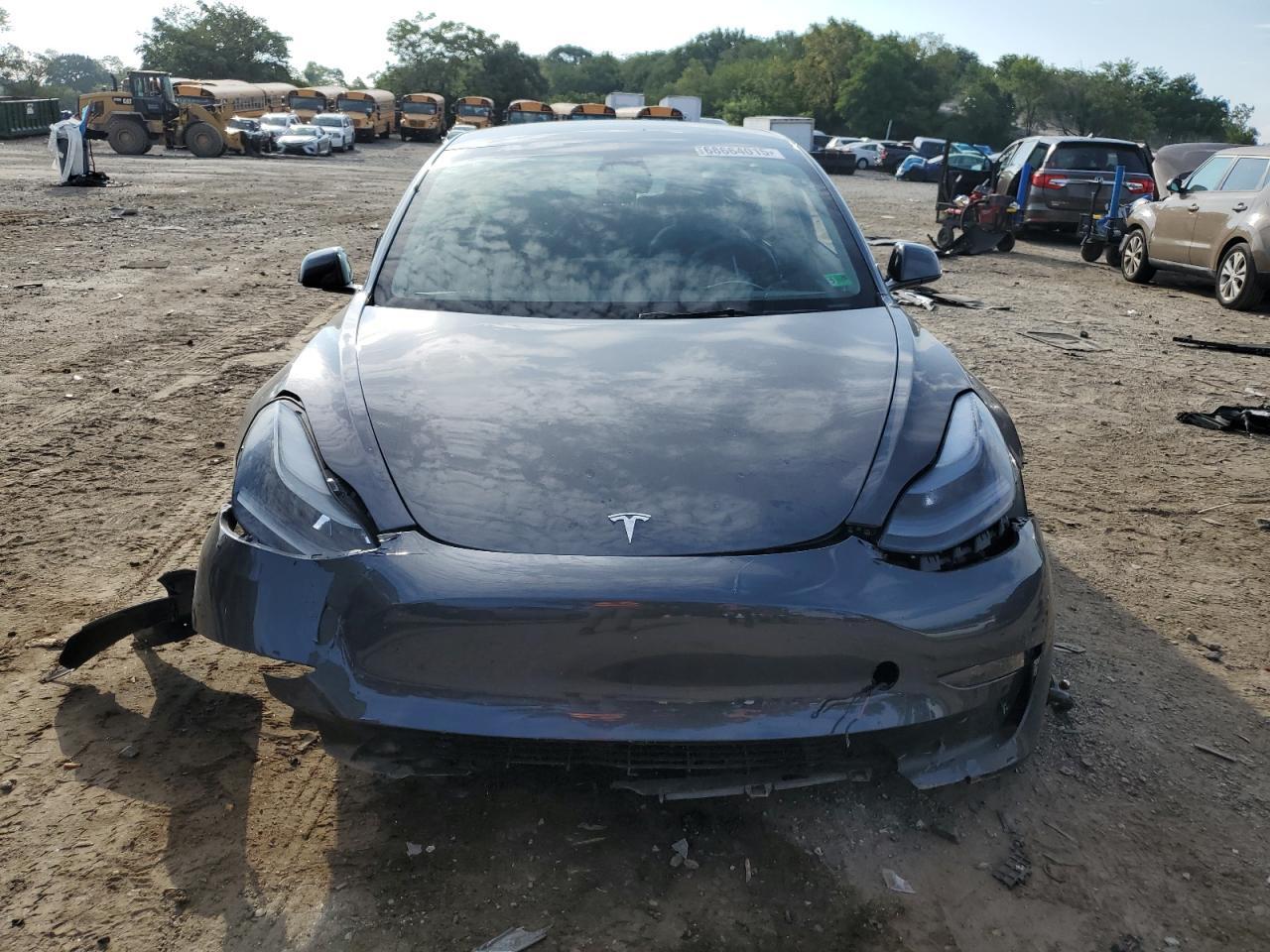 2023 Tesla Model 3 - Image 5
