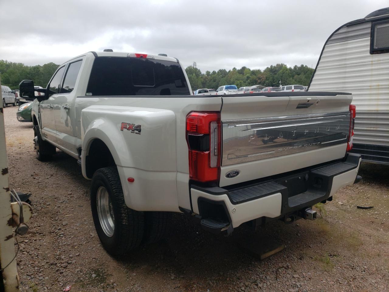 2024 Ford F350 Super Duty - Фото 2